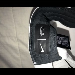 Nike Accessories - Nike white cap Nike Accessories - Nike white cap